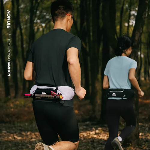 Cinturon Running Trail Aonijie Con Soft Flexible De 500 Ml. Negro - Imagen 4