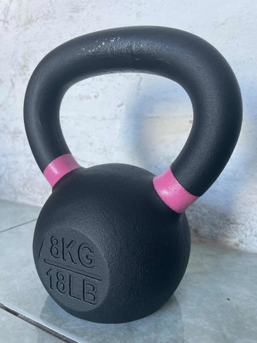 Kettlebell 8kg De Hierro Profesional Vuy Negra - Imagen 3